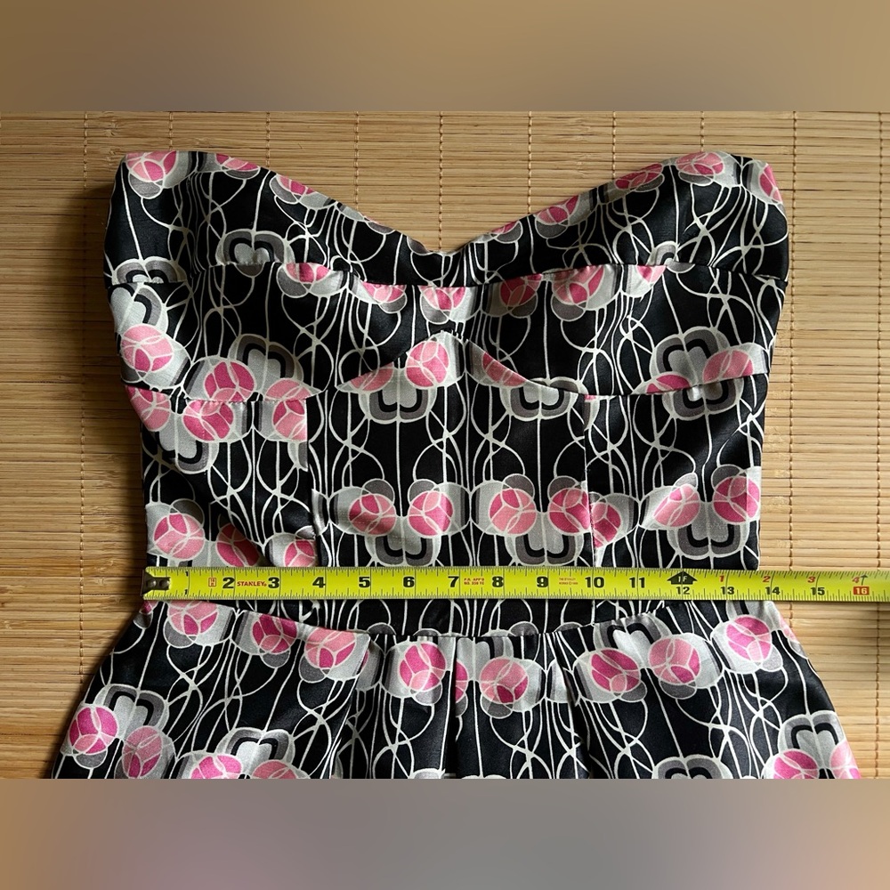 Velvet Torch Retro-Style Strapless Dress - Picture 2 of 3